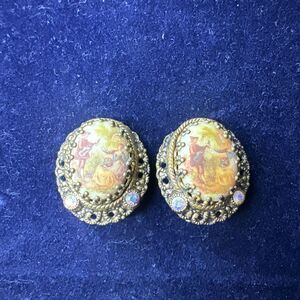 Vintage Portrait Cameo Romantic Clip On Earring Set-West Germany‎